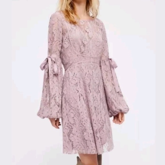- ๐ Free People Lace Lavender Dress - Picture 2 of 3